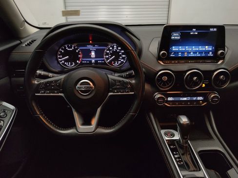 Used 2023 Nissan Sentra SR w/ SR Premium Package FWD image 22