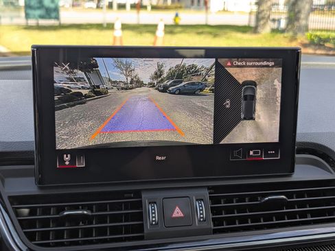 Used 2022 Audi SQ5 Premium Plus image 24