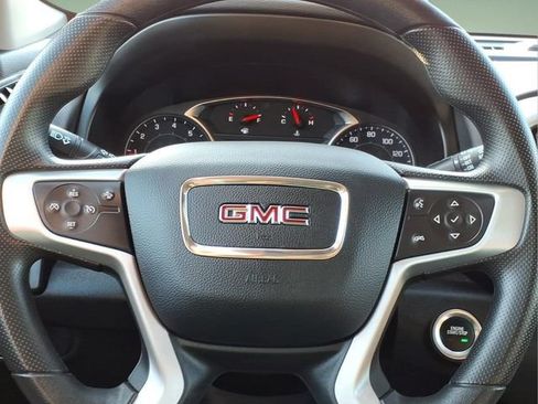 Used 2024 GMC Terrain SLE AWD/4WD image 24