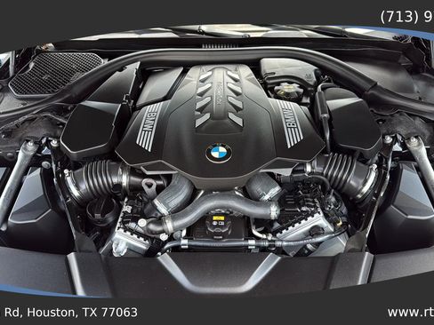 Used 2020 BMW 750i xDrive w/ Executive Package image 52