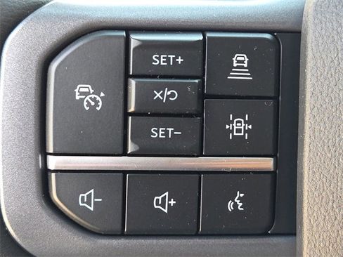 New 2026 Ford F250 Lariat w/ Black Appearance Package image 26