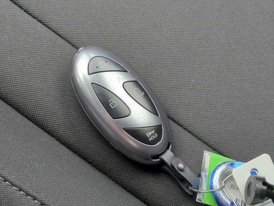 Certified 2025 Hyundai Elantra Sport FWD image 34