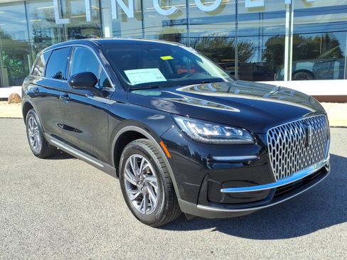 Certified 2024 Lincoln Corsair AWD image 2