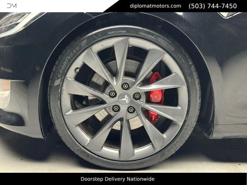 Used 2020 Tesla Model S Performance image 37