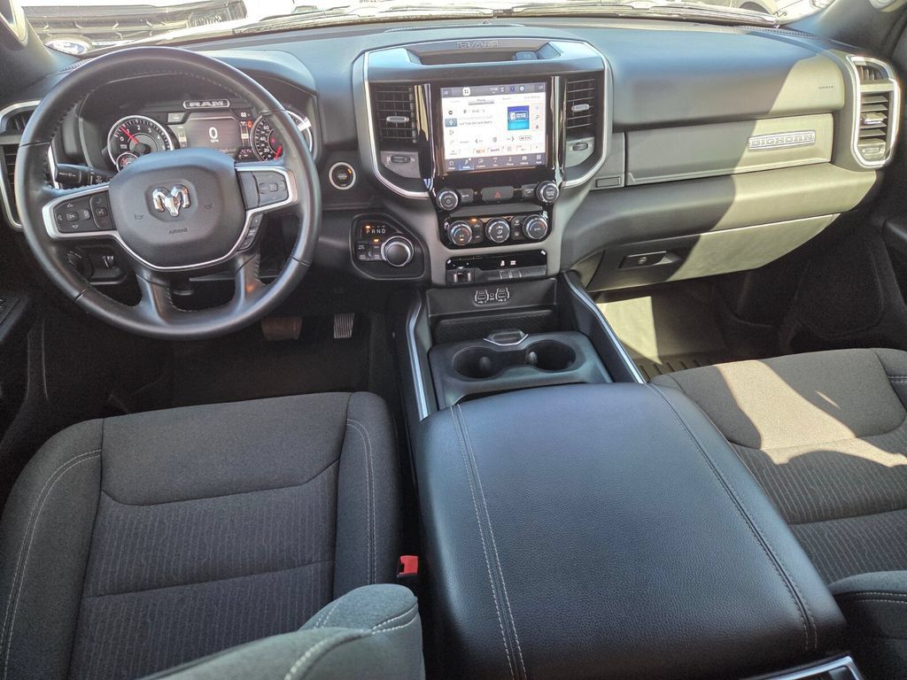 Used 2022 RAM 1500 Big Horn AWD/4WD image 10
