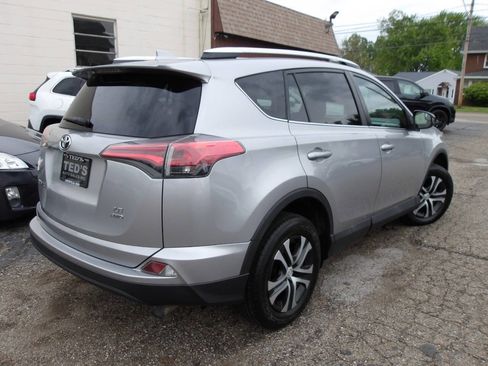 Used 2016 Toyota RAV4 LE AWD/4WD image 6