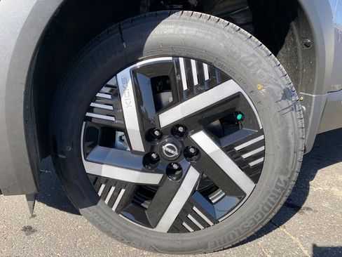 New 2026 Nissan Kicks SV image 10