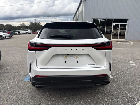Used 2024 Lexus NX 250 FWD image 9