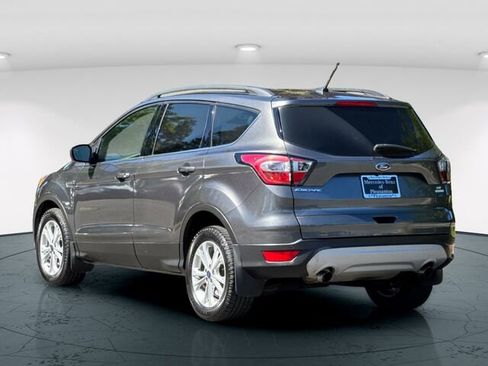 Used 2018 Ford Escape SE w/ Ford Safe & Smart Package image 5