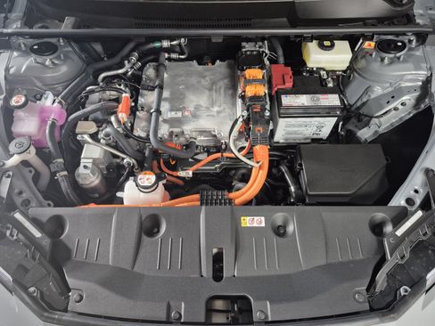 New 2026 Toyota C-HR AWD/4WD image 8