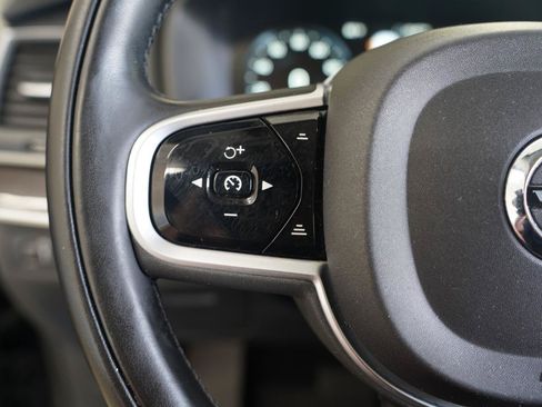 Used 2019 Volvo XC90 T6 Momentum w/ Protection Package Premier AWD/4WD image 13