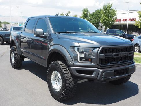 Used 2020 Ford F150 Raptor w/ Equipment Group 802A Luxury AWD/4WD image 9
