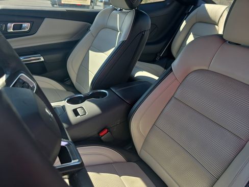 Used 2024 Ford Mustang Premium image 15
