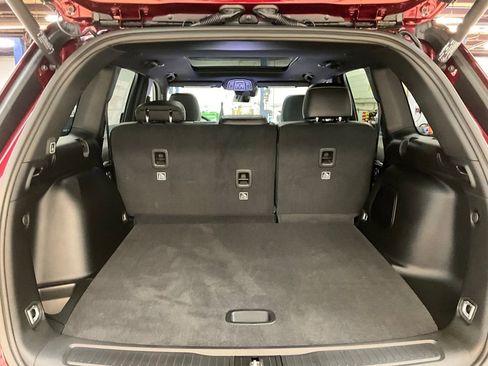 New 2025 Jeep Grand Cherokee Limited w/ Black Appearance Package image 11