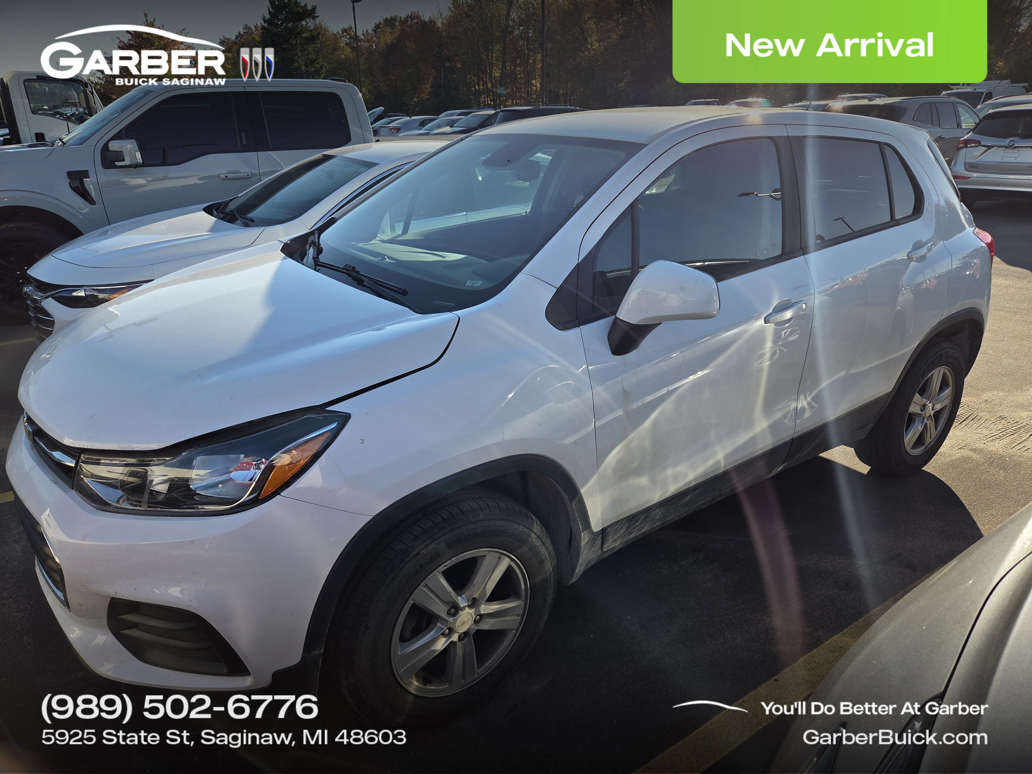 Used 2022 Chevrolet Trax LS w/ Tint and Cruise Package AWD/4WD image 1
