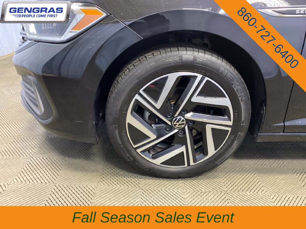 Used 2024 Volkswagen Jetta SEL FWD image 45