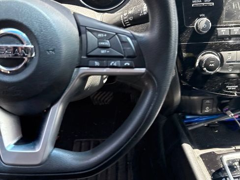 Used 2017 Nissan Rogue S FWD image 15