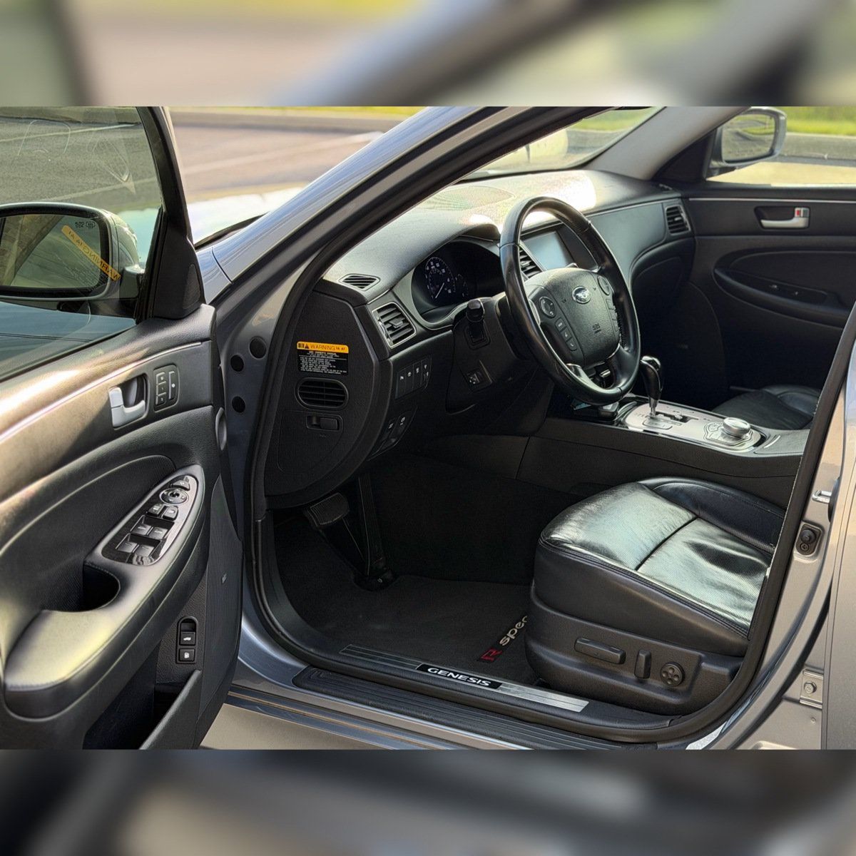 Used 2013 Hyundai Genesis 5.0 R-Spec RWD image 6