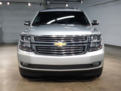 Used 2019 Chevrolet Tahoe Premier AWD/4WD image 2
