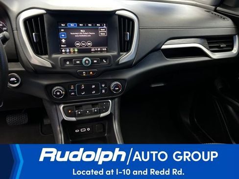 Used 2024 GMC Terrain SLE image 17