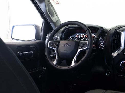 Used 2022 Chevrolet Silverado 1500 LT Trail Boss w/ Safety Package AWD/4WD image 24