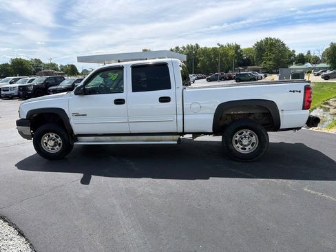 Used 2004 Chevrolet Silverado 2500 LT AWD/4WD image 7