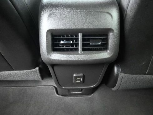 Used 2024 Chevrolet Equinox RS FWD image 28