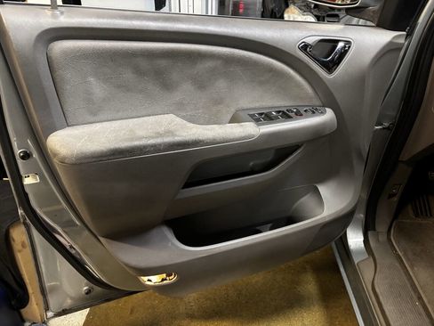 Used 2010 Honda Odyssey EX image 16