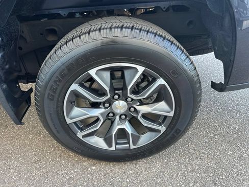Used 2022 Chevrolet Silverado 1500 LT RWD image 14
