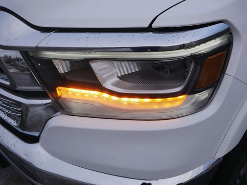 Certified 2021 RAM 1500 Laramie image 15