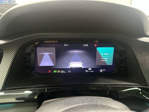 Used 2025 Volkswagen Atlas Cross Sport SEL R-Line AWD/4WD image 11