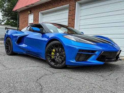 Used 2024 Chevrolet Corvette Stingray Coupe w/ 1LT RWD image 35