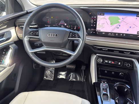 Certified 2025 Audi Q5 Premium w/ Premium Plus AWD/4WD image 24
