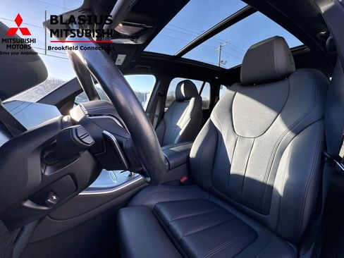 Used 2019 BMW X5 xDrive40i w/ Premium Package 2 image 10