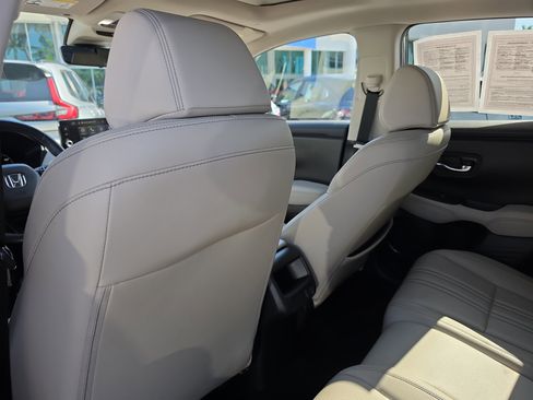 Certified 2023 Honda HR-V EX-L image 13