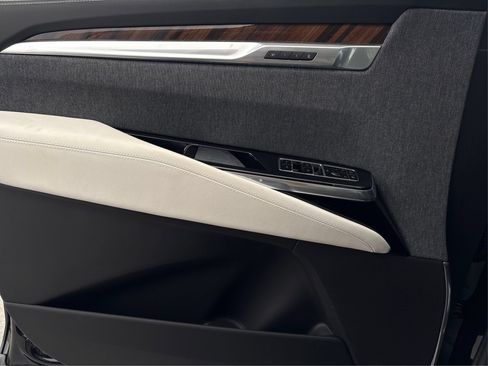 New 2026 Cadillac Escalade Platinum Sport AWD/4WD image 21
