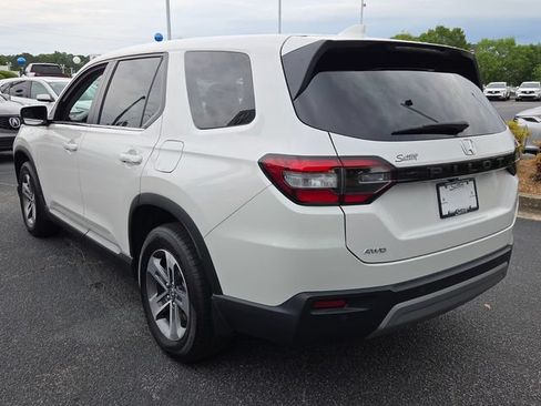 Used 2025 Honda Pilot EX-L image 15