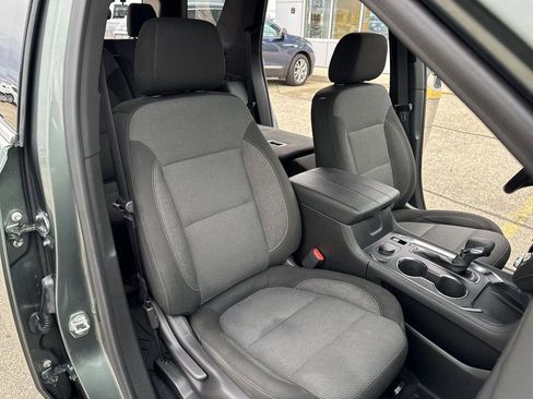 Certified 2023 Chevrolet Traverse LT w/ LPO, Floor Liner Package image 4