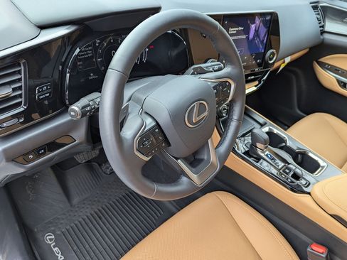 Certified 2025 Lexus NX 350 AWD image 4