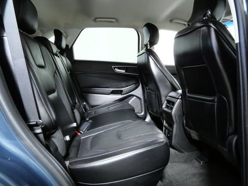 Certified 2019 Ford Edge Titanium w/ Cold Weather Package AWD/4WD image 11