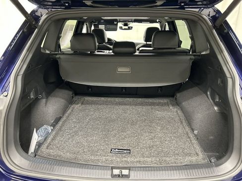 Certified 2023 Volkswagen Tiguan SEL R-Line AWD/4WD image 23