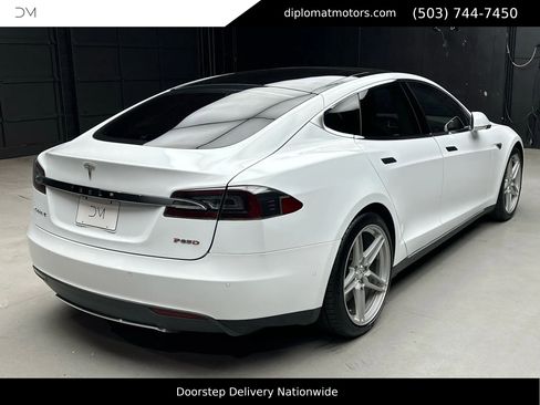 Used 2015 Tesla Model S P85D image 7