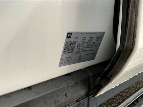 Used 2021 GMC Yukon XL AT4 w/ AT4 Premium Package image 21