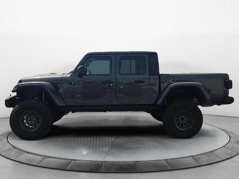 Used 2020 Jeep Gladiator Rubicon image 2