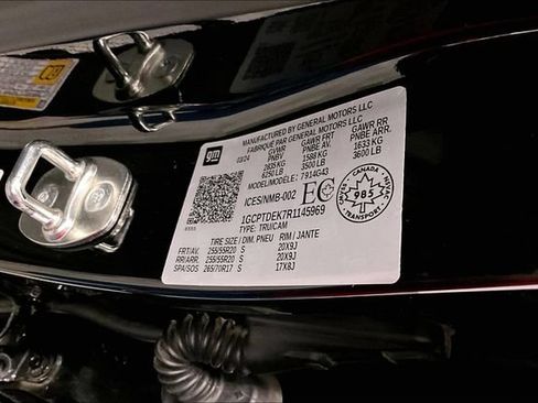 Used 2024 Chevrolet Colorado Z71 w/ Z71 Convenience Package 2 AWD/4WD image 39