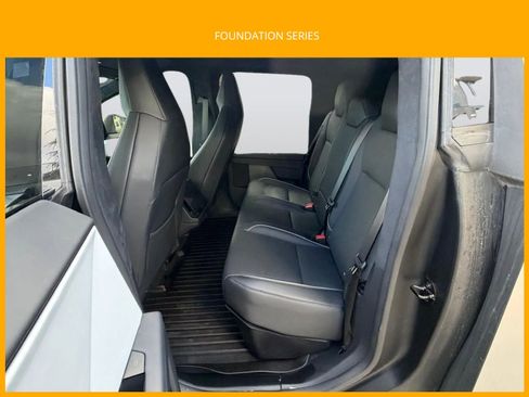 Used 2024 Tesla Cybertruck AWD Crew Cab image 8