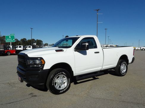 Used 2024 RAM 2500 Tradesman w/ Protection Group image 3