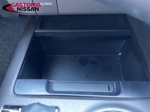 Used 2022 Toyota Camry SE image 36