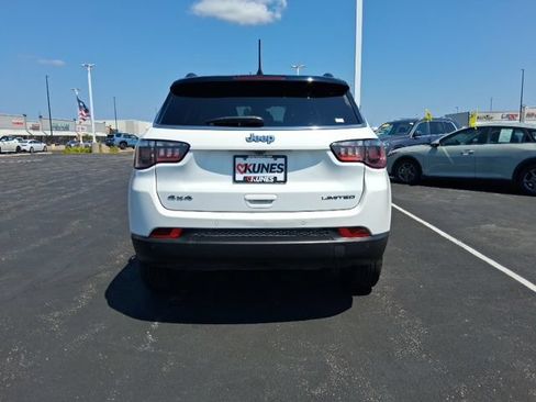 Used 2025 Jeep Compass Limited AWD/4WD image 9