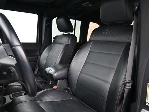 Used 2012 Jeep Wrangler Unlimited Sahara AWD/4WD image 13